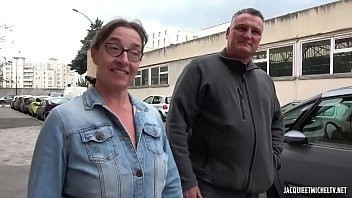 Play Quatre bites pour Lucie, 45ans ! ( hdporn92.com)