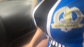 Play Taxista de uber carioca recebeu chupeta