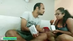 Play Hindi Bhabhi Amateur Porno: Hot Desi Chudai in Doggystyle & Closeup
