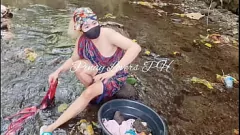 Play Asian Teen Ganda Gets Wet & Wild in Public