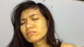 Play Nguyễn Thị Đài Trang