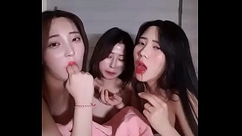 Play 3 Korean BJ Girl On Stream together !