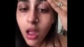 Play Desi indian girl had a great orgasam