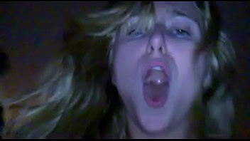 Play Slim blode amateur porn