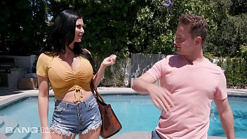 Play Trickery - Pool Boy Tricks Busty MILF Into Fucking Him