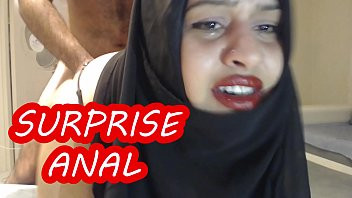 Play PAINFUL SURPRISE ANAL WITH MARRIED HIJAB WOMAN !