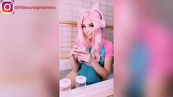 Play Belle Delphine sexy compilation