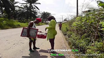 Play QUEENMARY9JA- sexy housewife fucked a jewelry hawker she met on her way.
