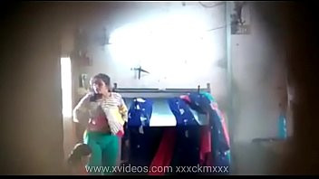 Play Indian girl Working time